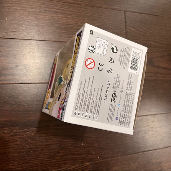 Pop! Heroes | Harley Quinn Caution Tape - Picture 5 of 6